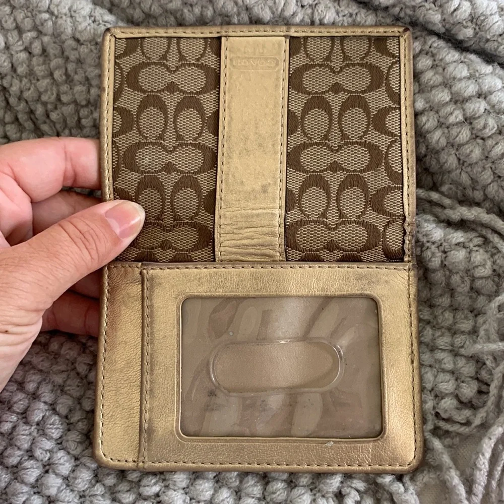 COACH Cardholder - Picture 4 of 6